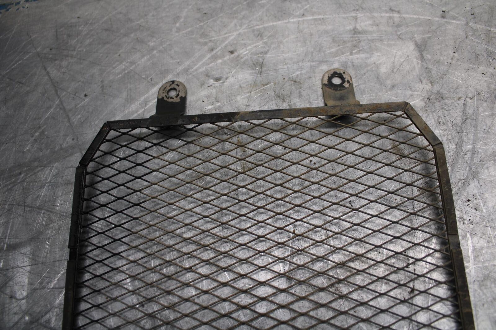 18 YAMAHA YZF R1  OIL COOLER GRILL GUARD BB473