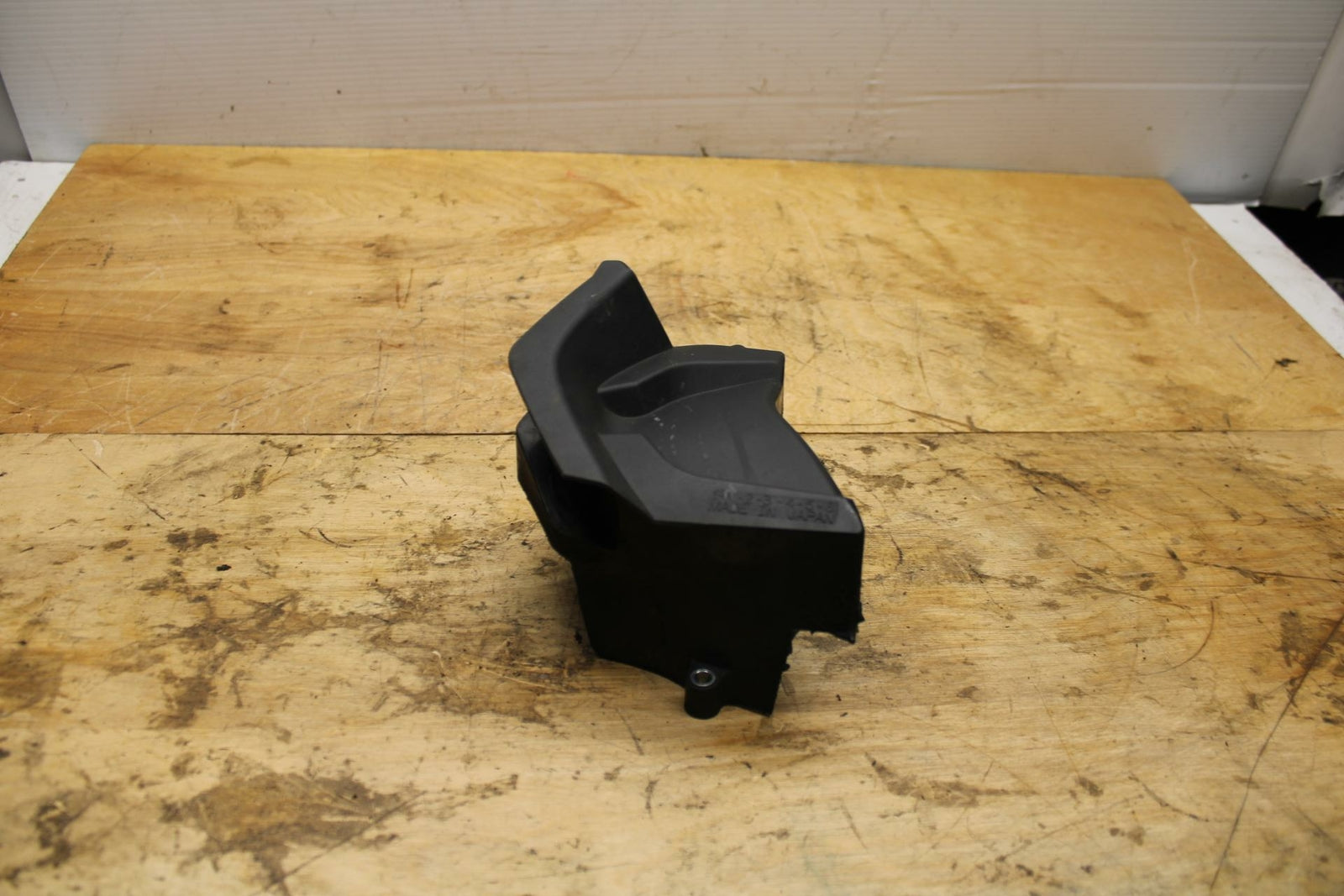 07-08 YAMAHA YZF R1 ENGINE SPROCKET COVER BB333