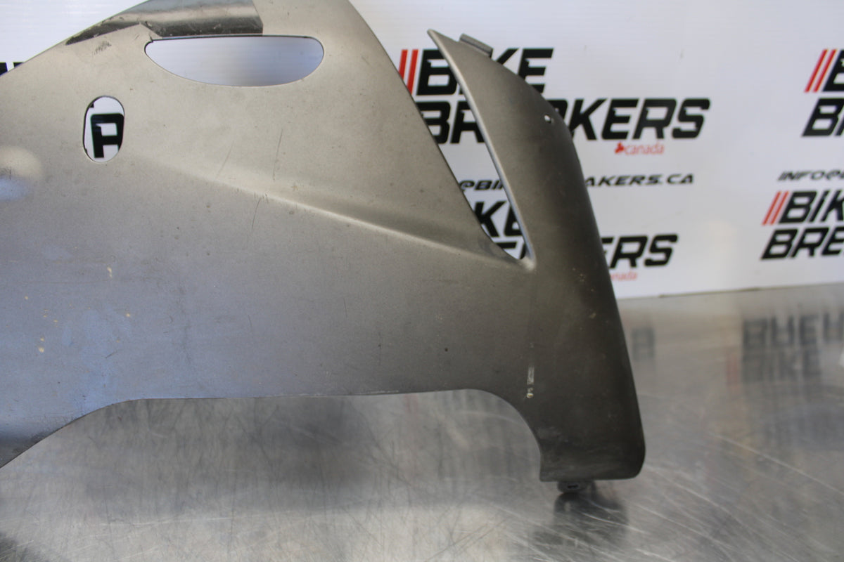 04-05 KAWASAKI NINJA ZX10R RIGHT LOWER BOTTOM BELLY SIDE FAIRING COWL  BB163