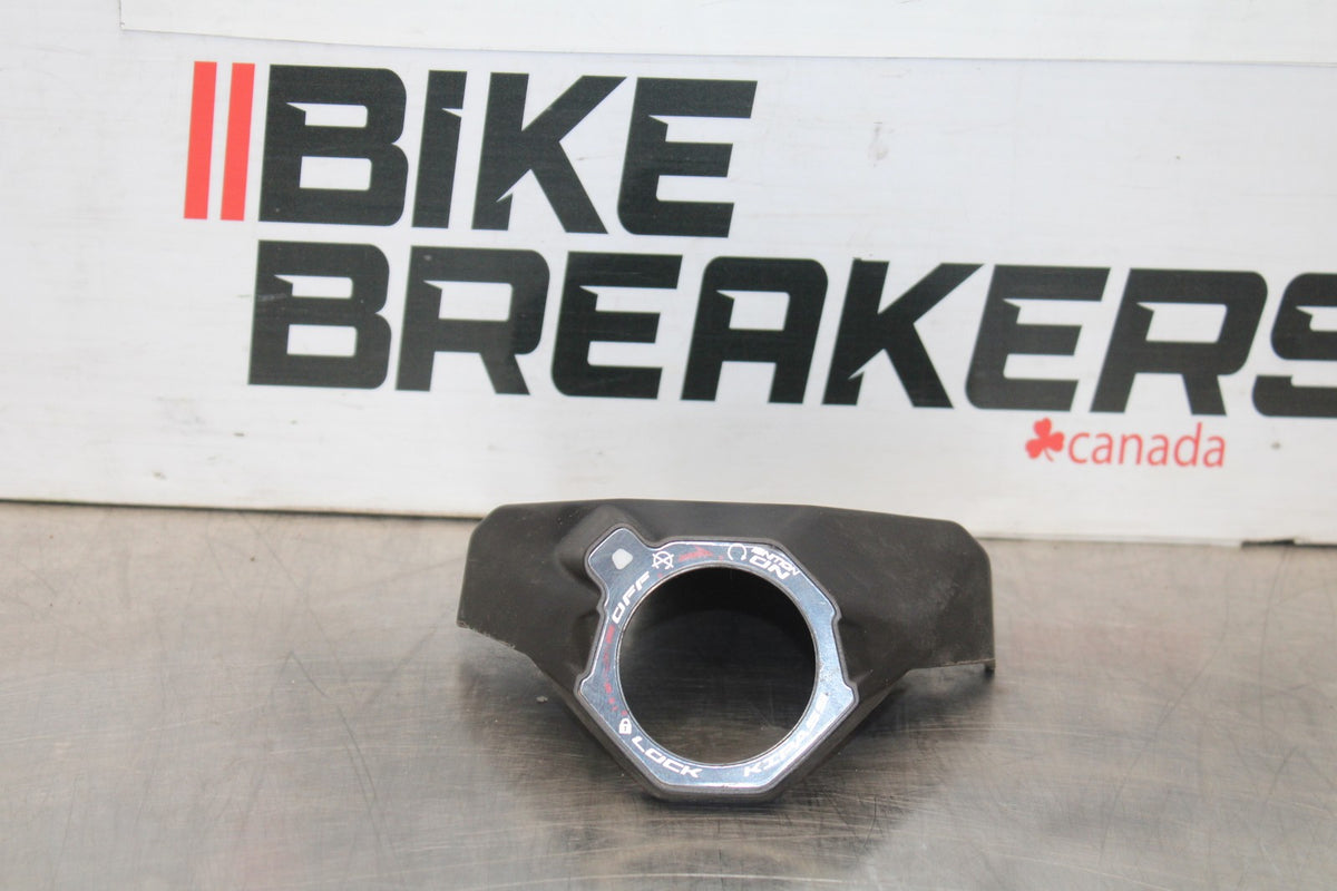 24-25 KAWASAKI NINJA 500 ABS IGNITION TRIM PANEL COVER BB899