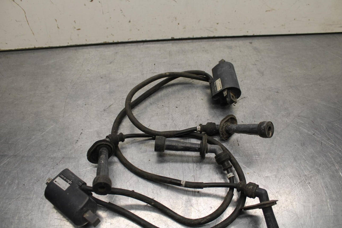 1988 Suzuki Katana 600 GSX600F IGNITION COILS COIL SPARK PLUG CAPS BB94