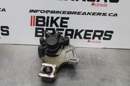 11-22 SUZUKI GSXR 600  REAR BACK BRAKE CALIPER W MOUNT BRACKET BB193