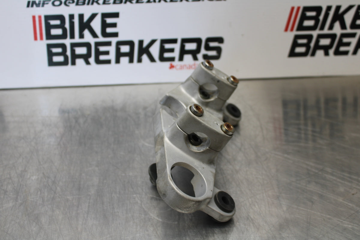 04-09 SUZUKI GS500F HANDLEBAR RISERS BB165