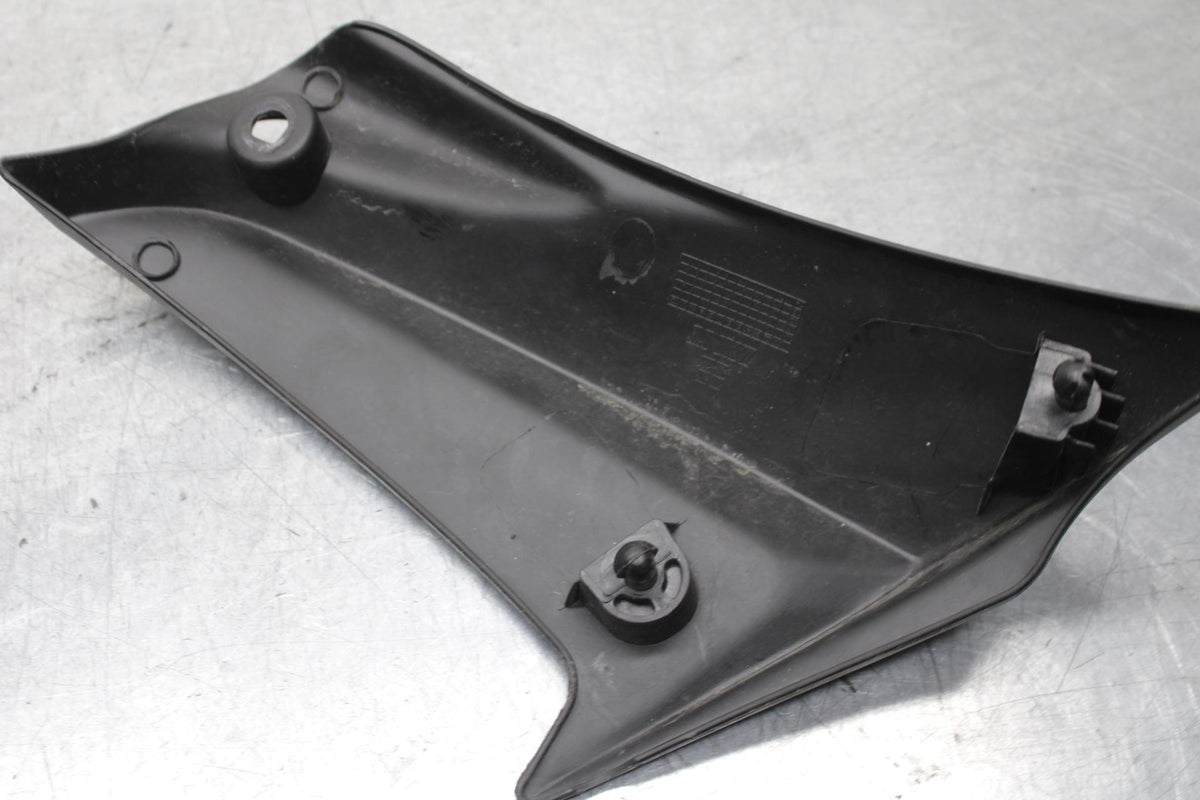 2011 Suzuki GSXR600 RIGHT FRAME SIDE COVER COWL PANEL TRIM BB94