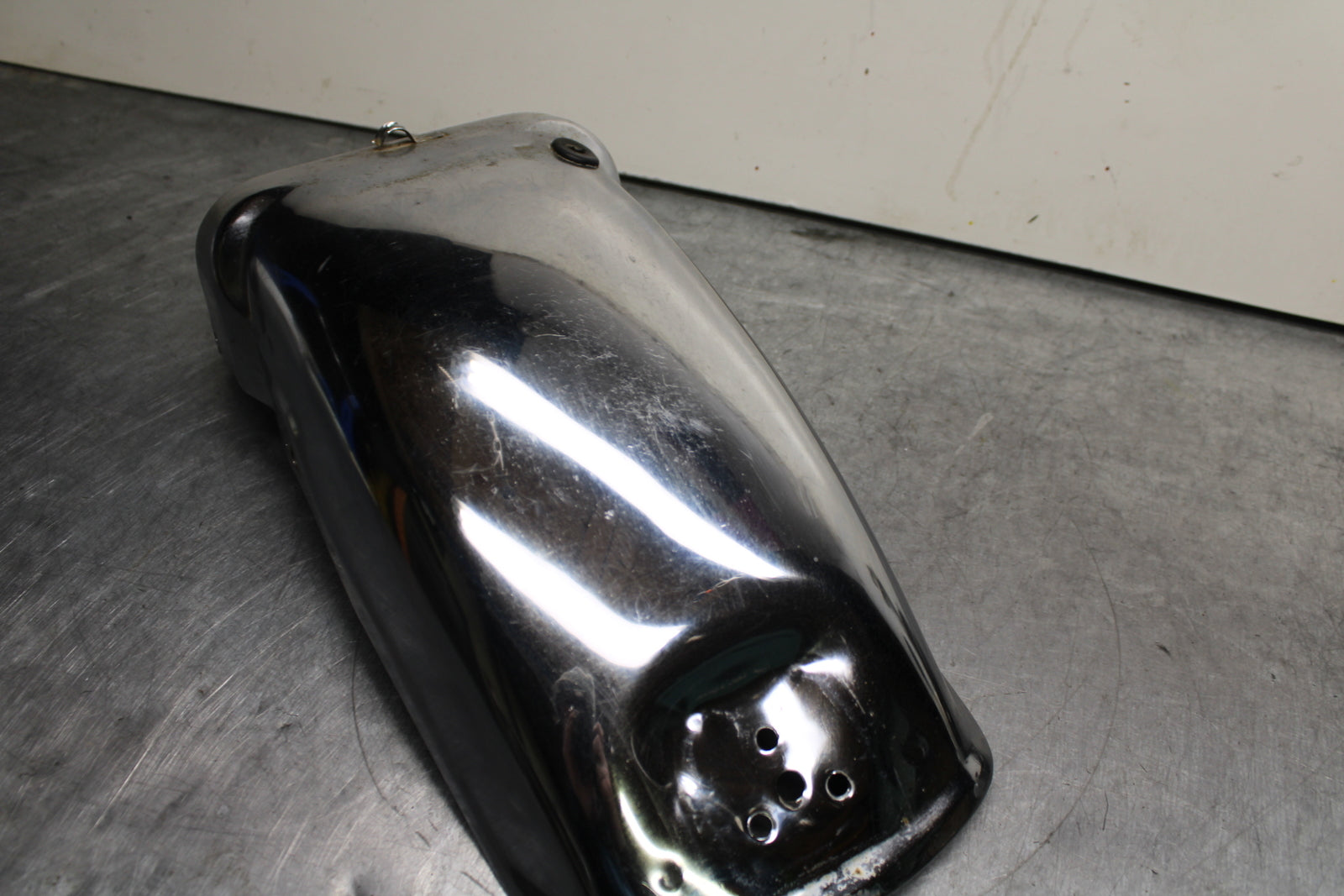 80-81 YAMAHA XS1100 SPECIAL REAR BACK WHEEL FENDER MUD GUARD BB123