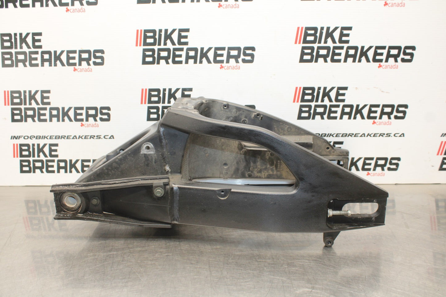 07 SUZUKI GSXR1000 REAR SWINGARM BACK SUSPENSION SWING ARM BB770
