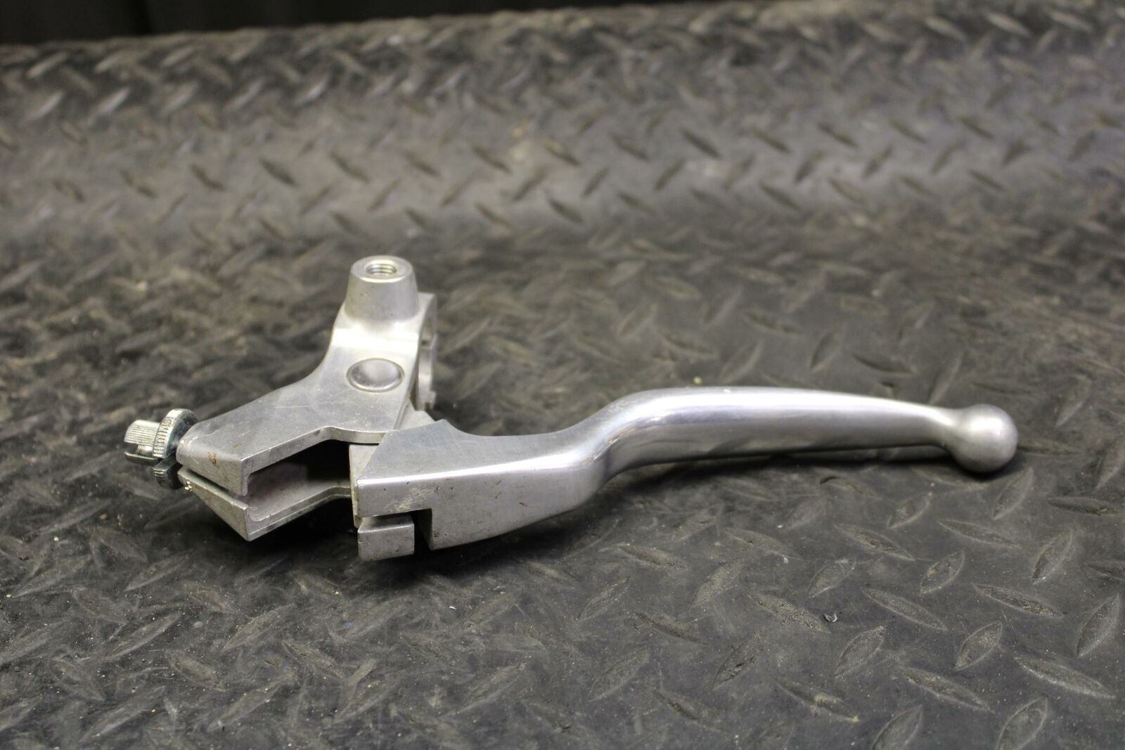 06-09 YAMAHA V STAR 1100 CLUTCH PERCH MOUNT WITH LEVER  BB184