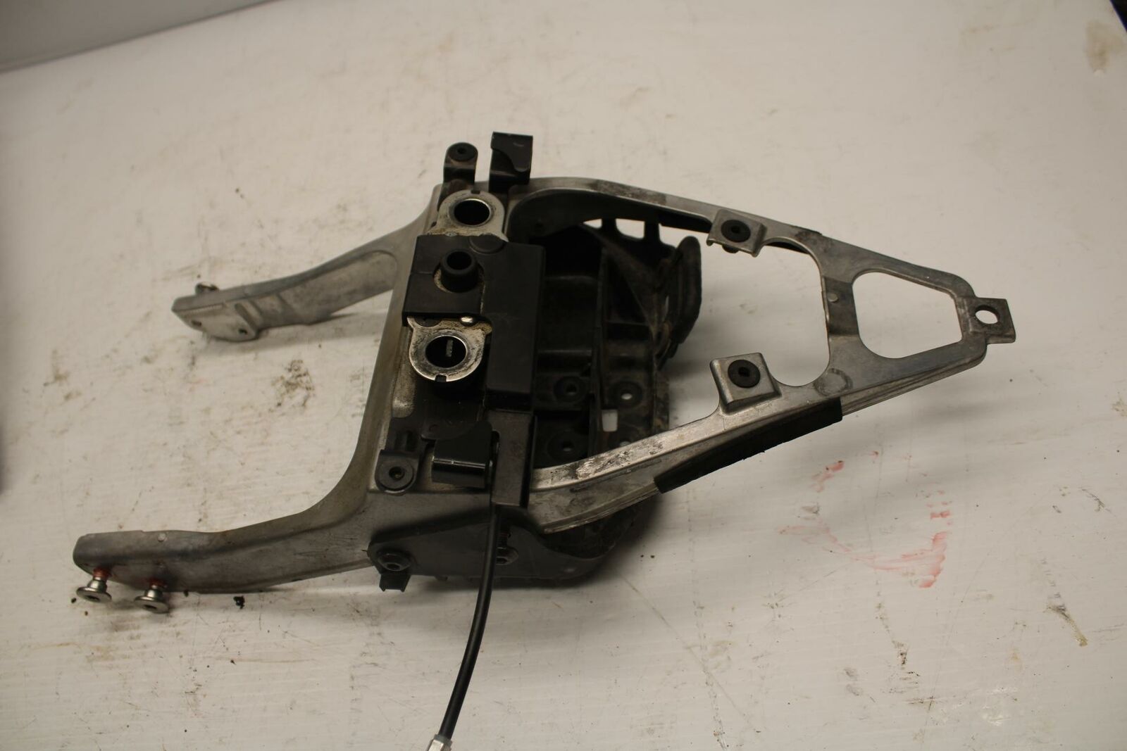 13-18 KAWASAKI NINJA ZX6R REAR BACK TAIL SUBFRAME SUB FRAME 32160-0398 BB240