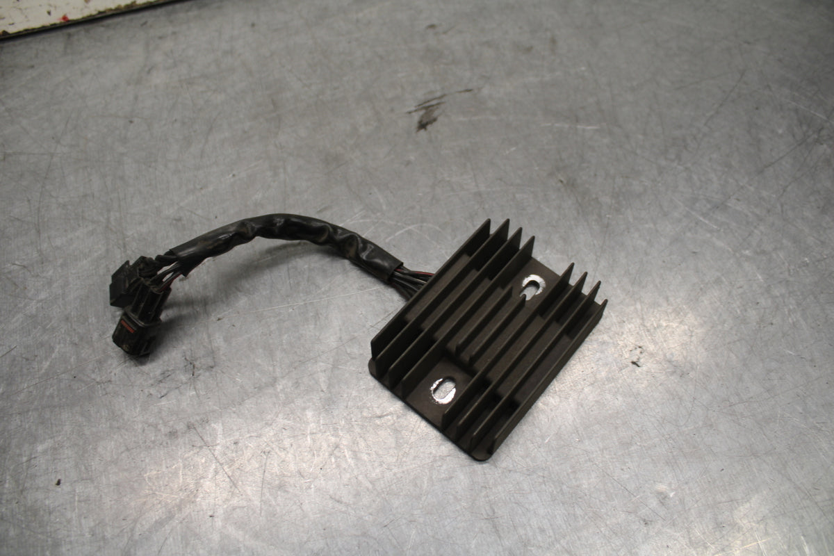 08-09 SUZUKI GSXR600 RECTIFIER VOLTAGE REGULATOR BB728