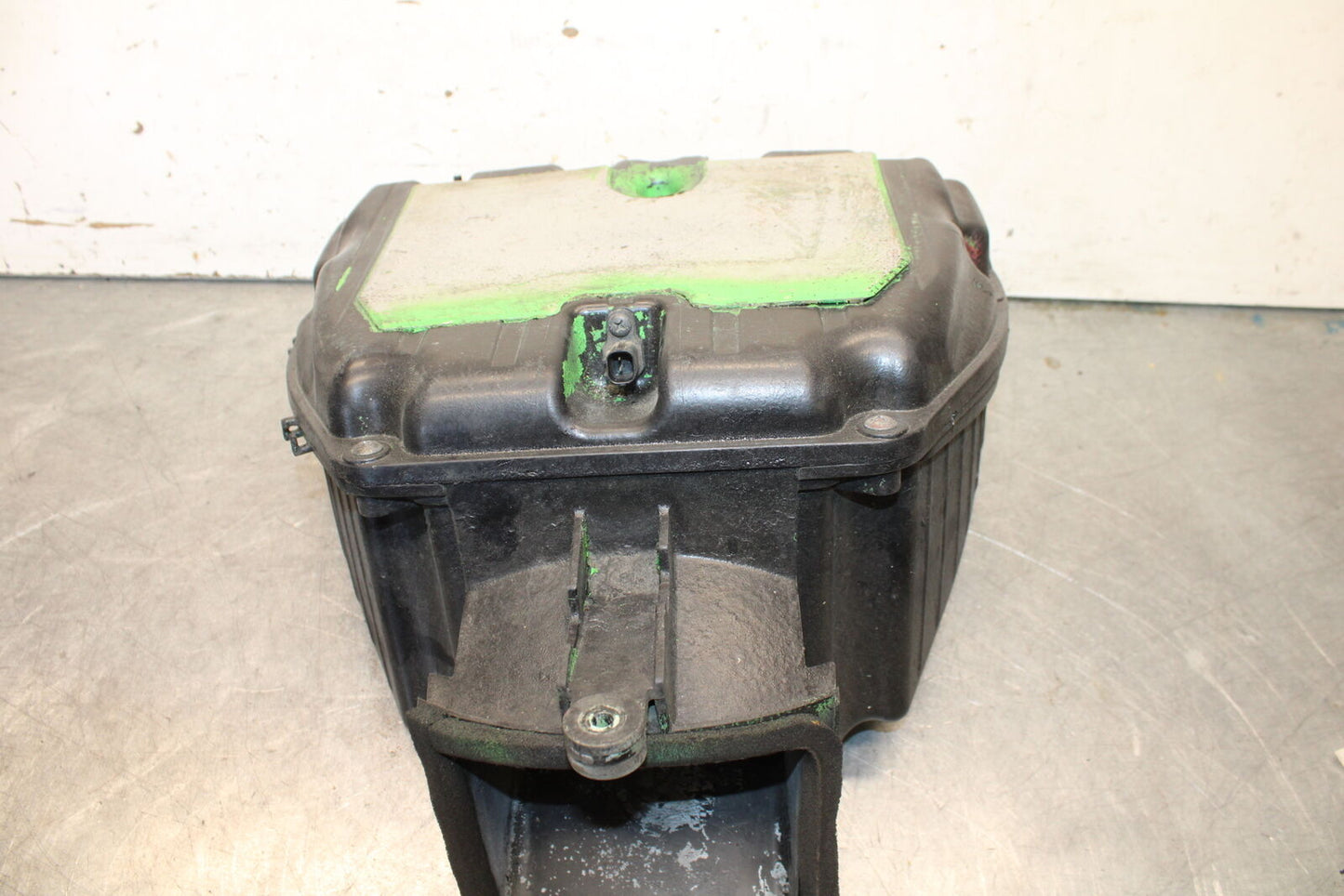 09-12 KAWASAKI NINJA ZX6R ZX600R AIRBOX AIR INTAKE FILTER BOX 11010-0198 BB656