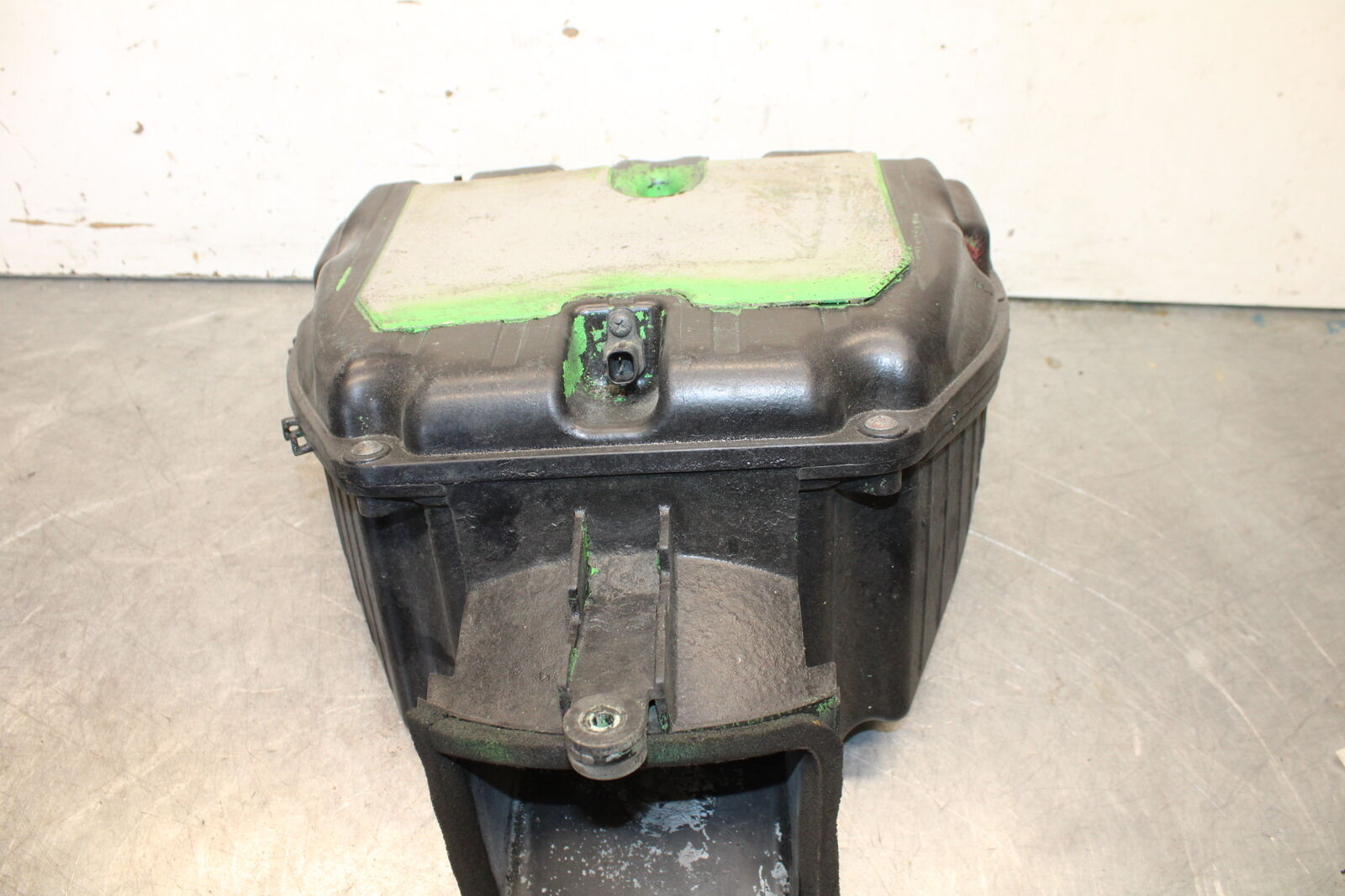 09-12 KAWASAKI NINJA ZX6R ZX600R AIRBOX AIR INTAKE FILTER BOX 11010-0198 BB656