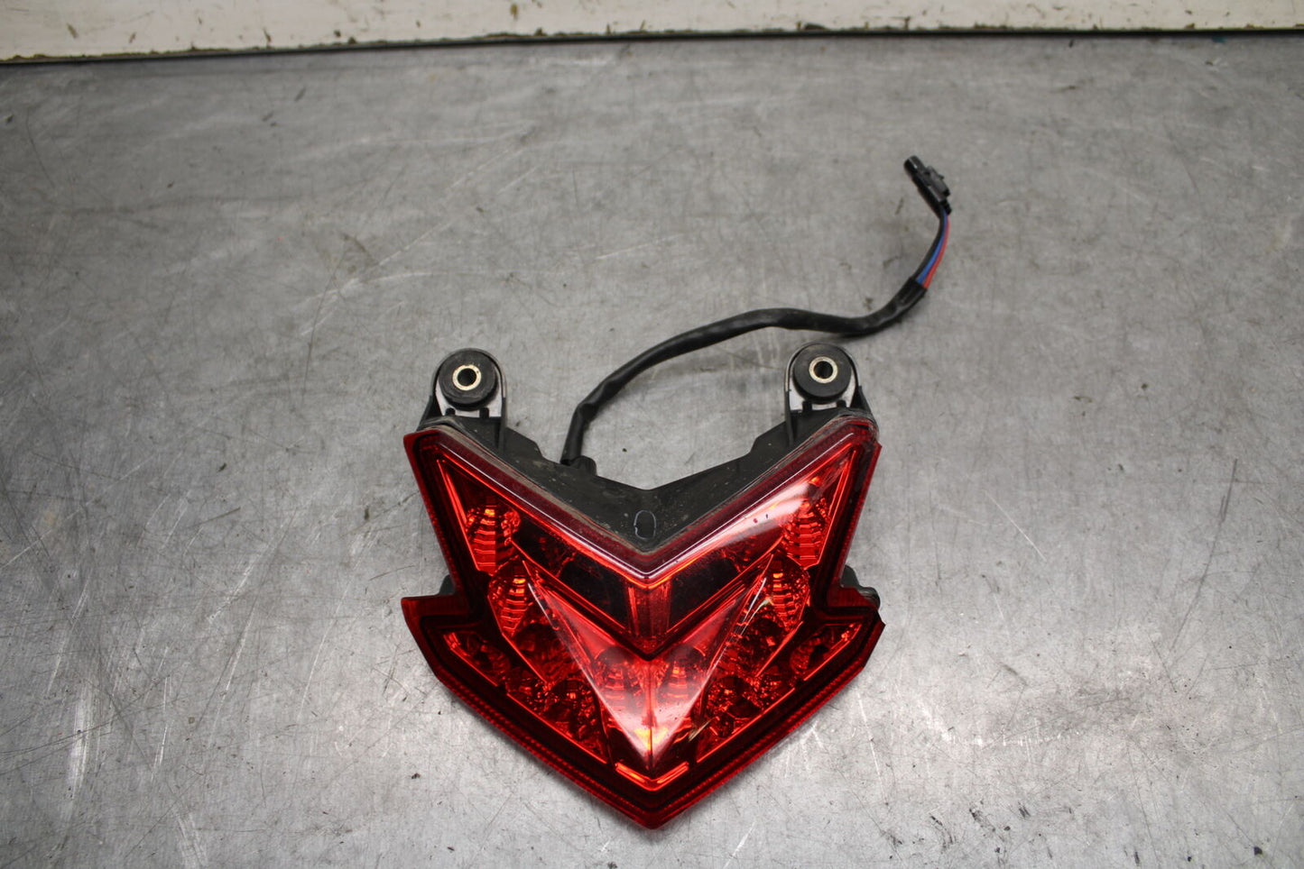 13-18 KAWASAKI NINJA ZX6R REAR TAIL TAILLIGHT BACK BRAKE LIGHT 23025-0345 BB666