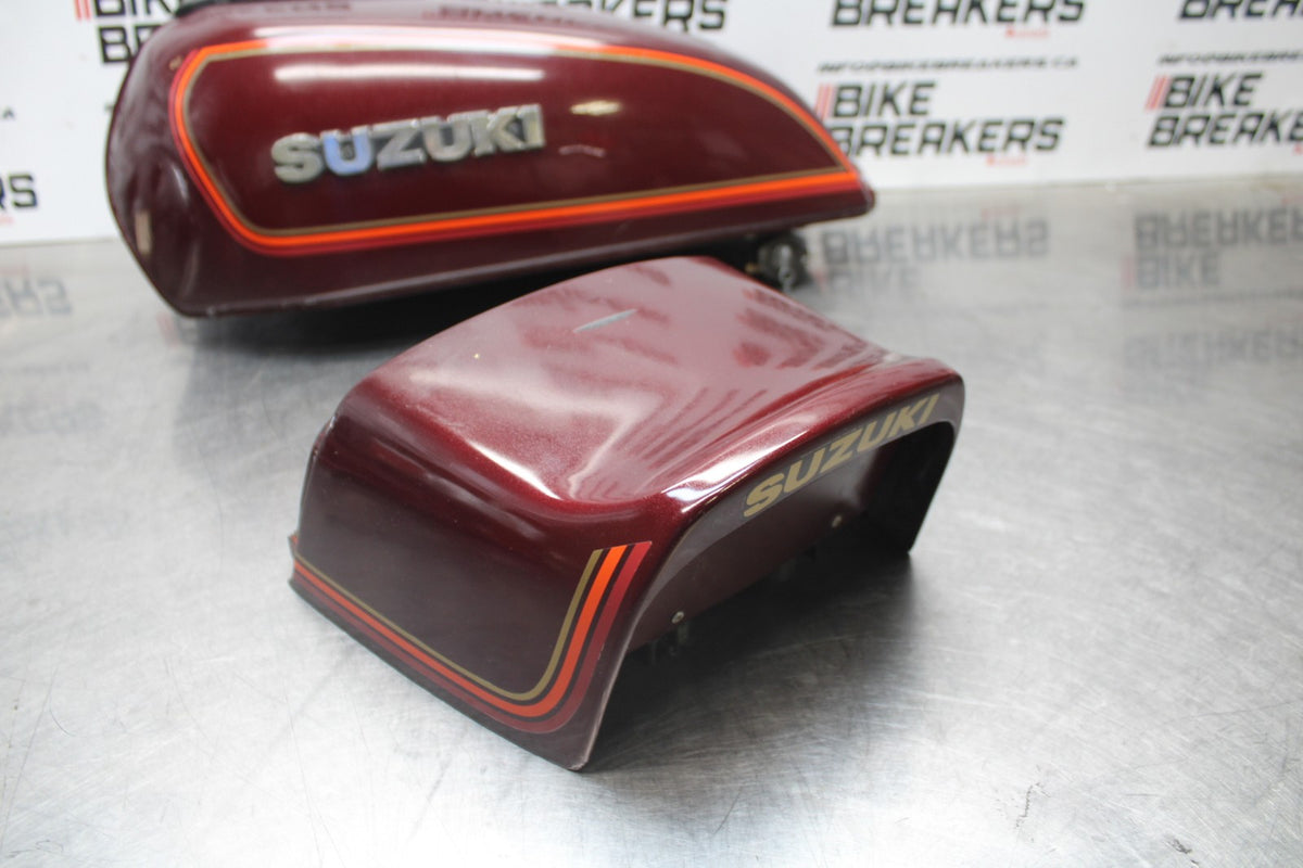 77 SUZUKI GS750 GAS TANK SIDE TAIL COWL COVER 44110-45000-13L BB779