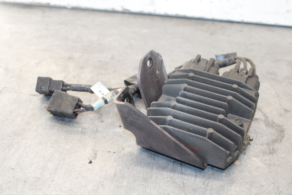 07-08 TRIUMPH DAYTONA 675 RECTIFIER VOLTAGE REGULATOR BB685