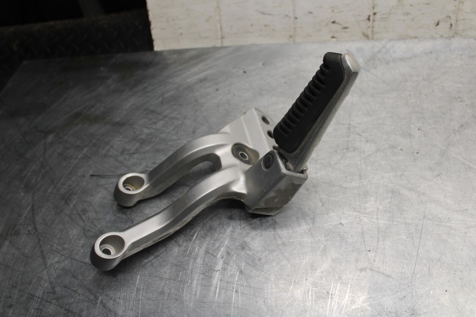 2003 Suzuki Vstrom 1000 DL1000 LEFT REAR BACK PASSENGER PEG BB07