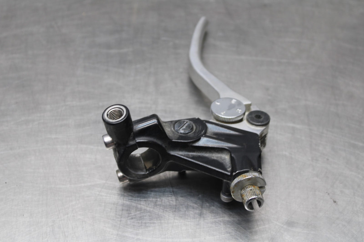 15 TRIUMPH TIGER 800 CLUTCH PERCH MOUNT WITH LEVER  BB873