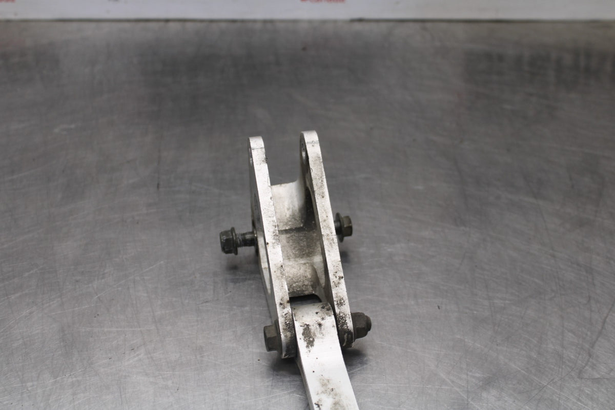 03 YAMAHA YZF R1 REAR DOGBONE SHOCK LINKAGE LINK BB895