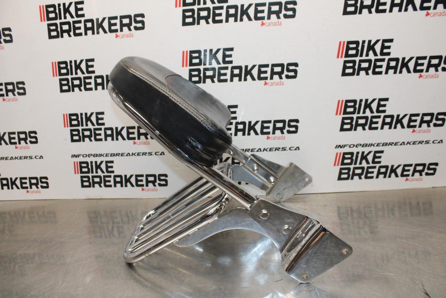 03-08 KAWASAKI VULCAN 1600 BACK REST SISSY BAR/ REAR RACK BB196