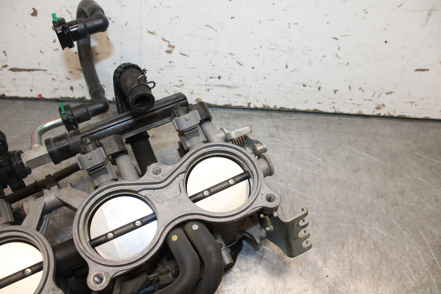 11-24 SUZUKI GSXR750 MAIN FUEL INJECTORS / THROTTLE BODIES 13406-15J00 BB714