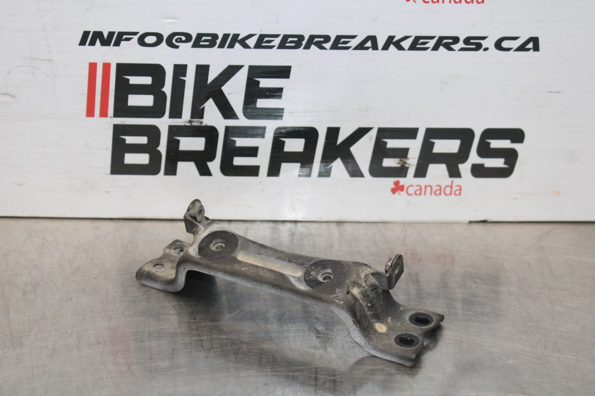 18-23 KAWASAKI NINJA 400 EX400 ABS GAS TANK FUEL PETROL RESERVOIR BRACKET BB795