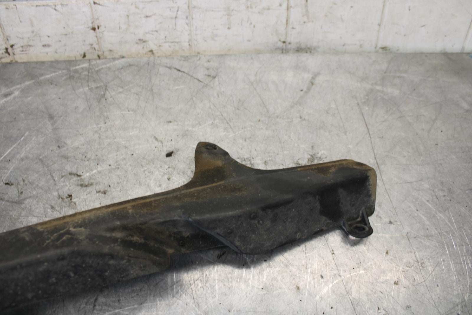 2011 Honda CBR600RR REAR BACK DRIVE CHAIN GUARD COVER SHIELD 40510-MEE-010 BB520