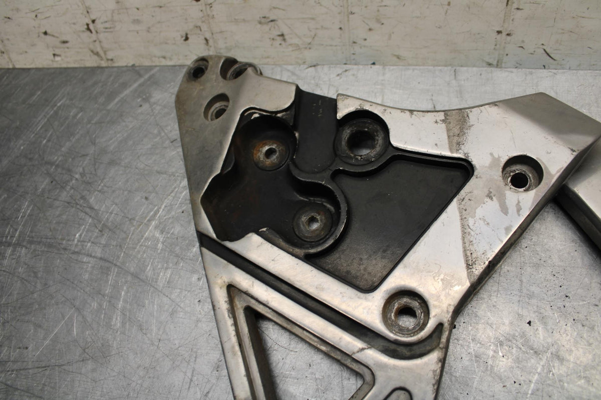 84-85 YAMAHA FJ1100 LEFT RIGHT REARSET REAR SET DRIVER PEG BRACKETS MOUNTS BB29