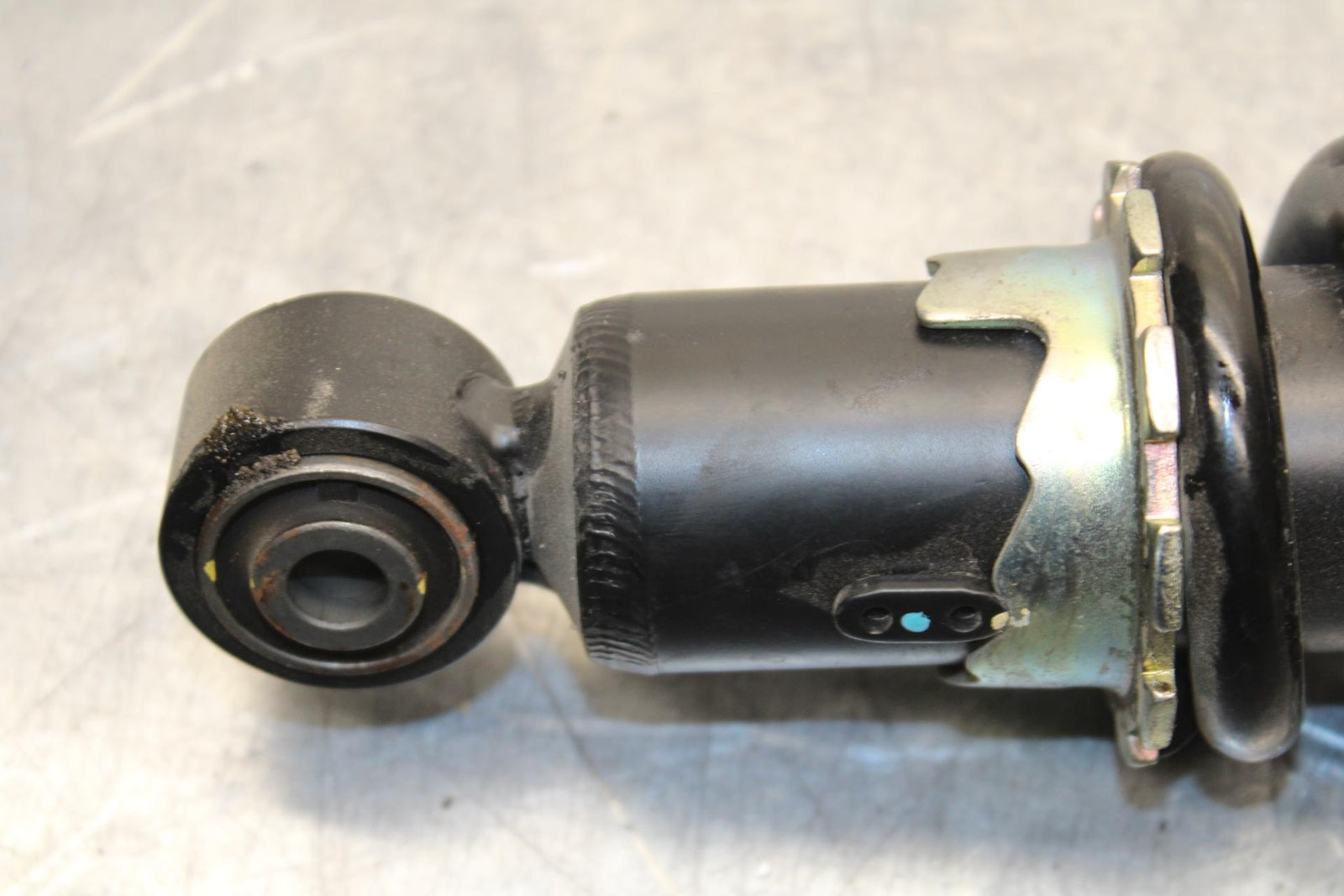 19-22 KAWASAKI Z400 REAR BACK SHOCK ABSORBER SUSPENSION BB586