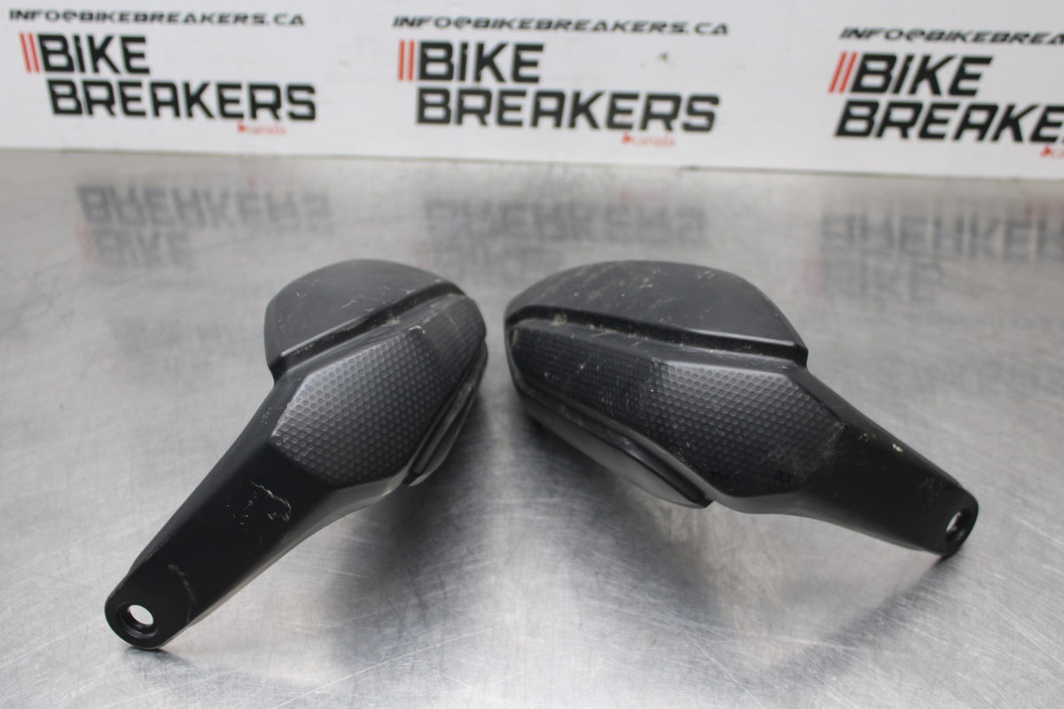 18 YAMAHA SUPER TENERE HAND GUARD COVER SHIELD SET BB832