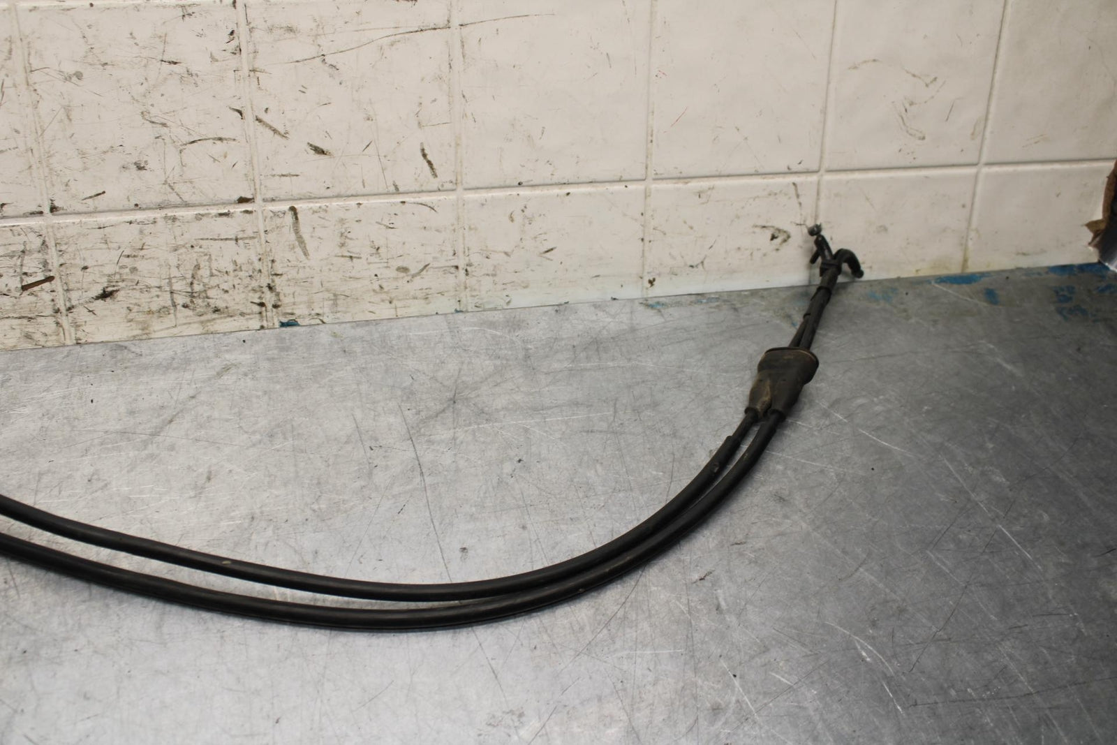 2000 Kawasaki Ninja ZX12R ZX1200A THROTTLE CABLES LINES 54012-1604 BB565