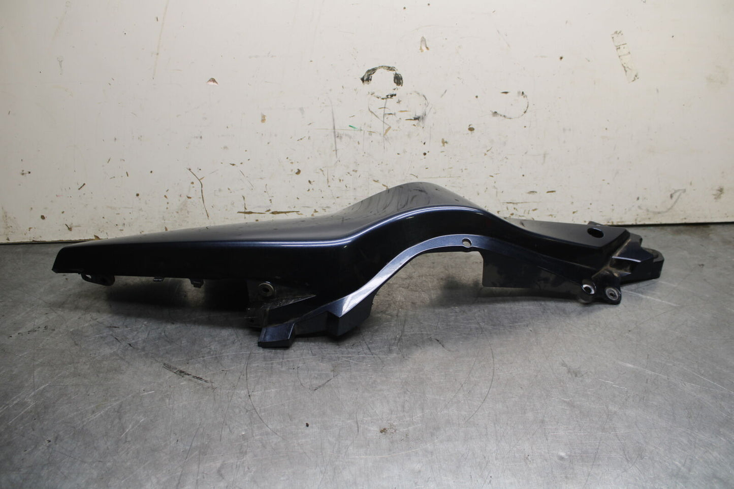 14 HONDA CTX1300A LEFT REAR BACK TAIL FAIRING COWL  BB732