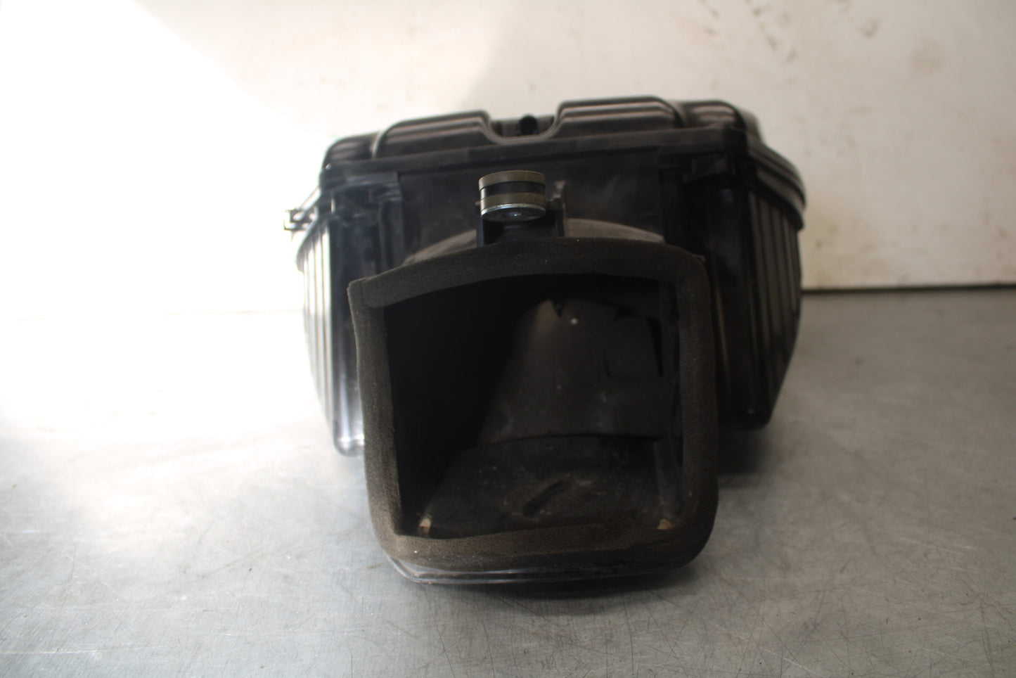 09-12 KAWASAKI NINJA ZX6R AIRBOX AIR INTAKE FILTER BOX 11010-0198 BB698