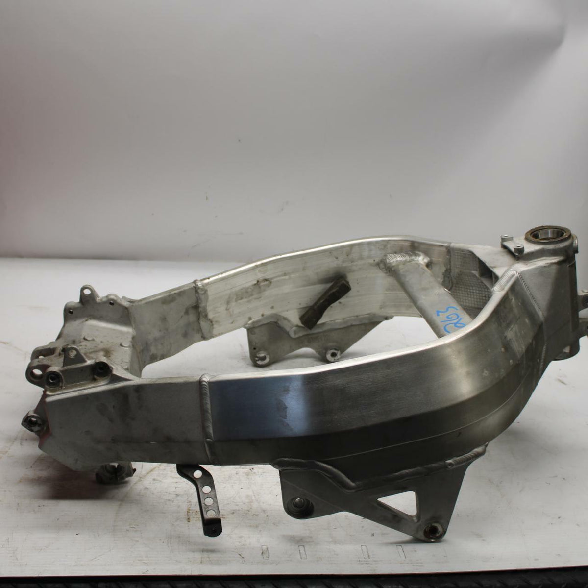 00-01 HONDA CBR929RR FRAME CHASSIS BB265