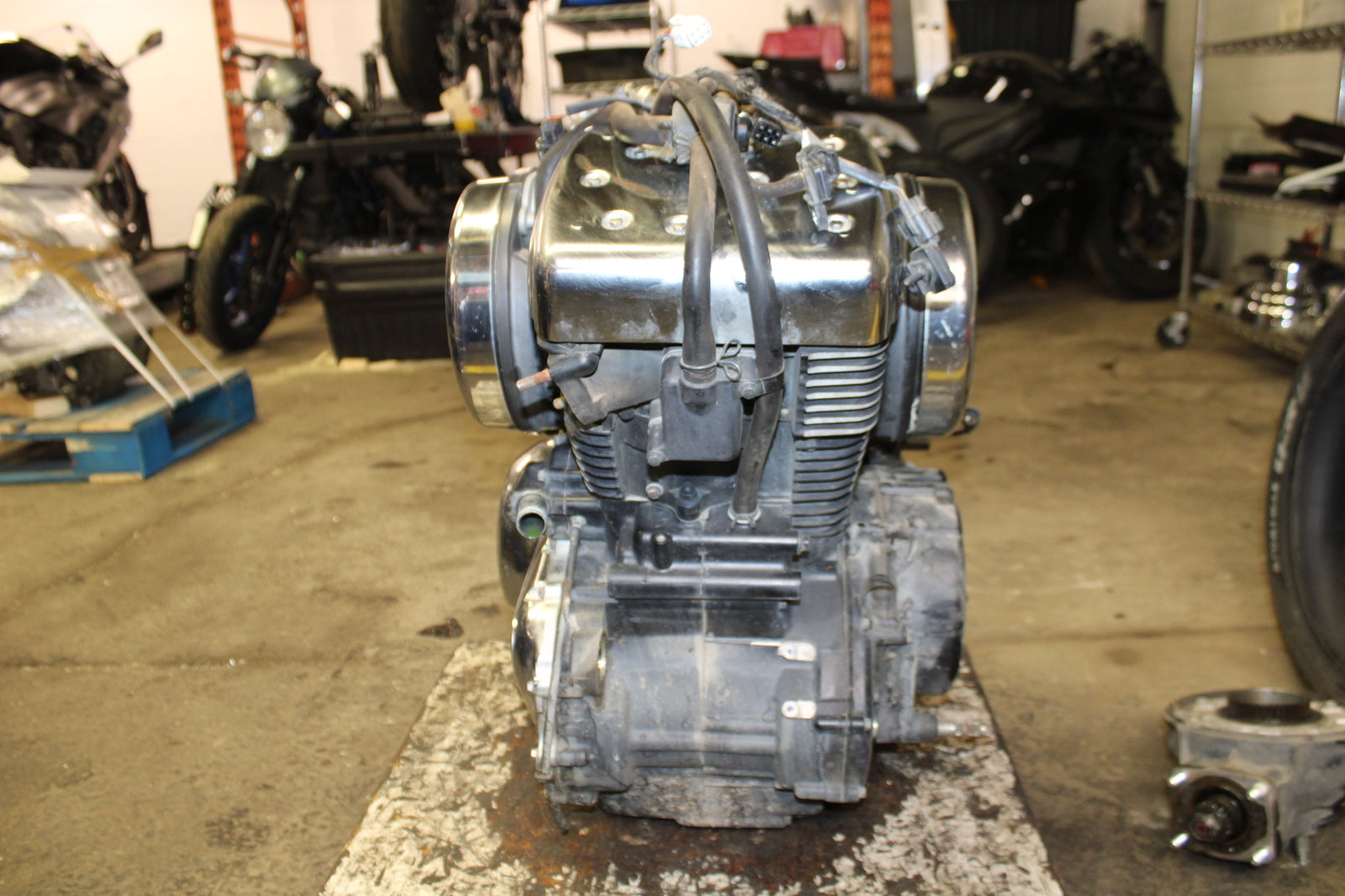 03-08 KAWASAKI VULCAN 1600 ENGINE MOTOR BB754
