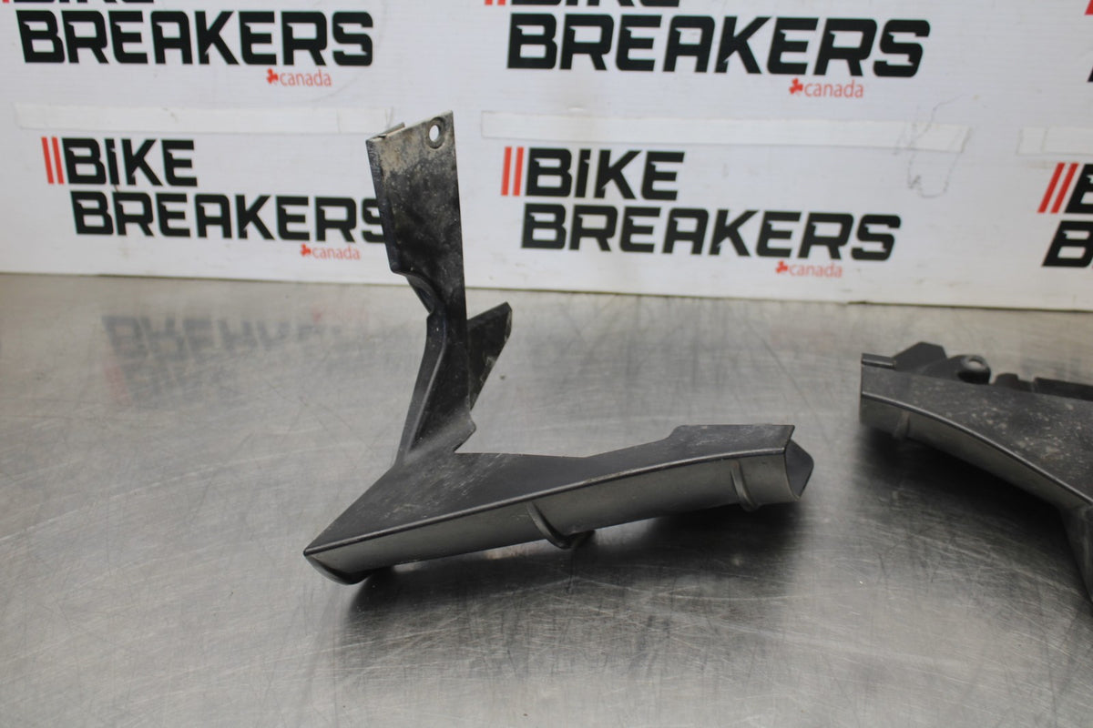 16 APRILIA TUONO V4 1100 RIGHT LEFT INNER FAIRINGS COWLS PANELS TRIMS BB905