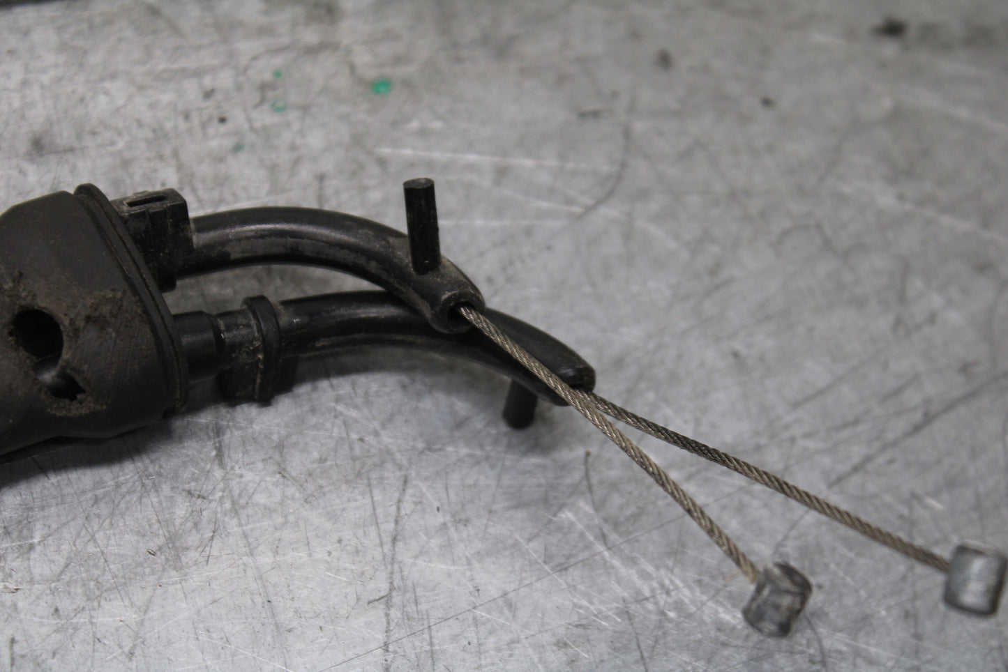 00-05 KAWASAKI NINJA ZX12R THROTTLE CABLES LINES BB121