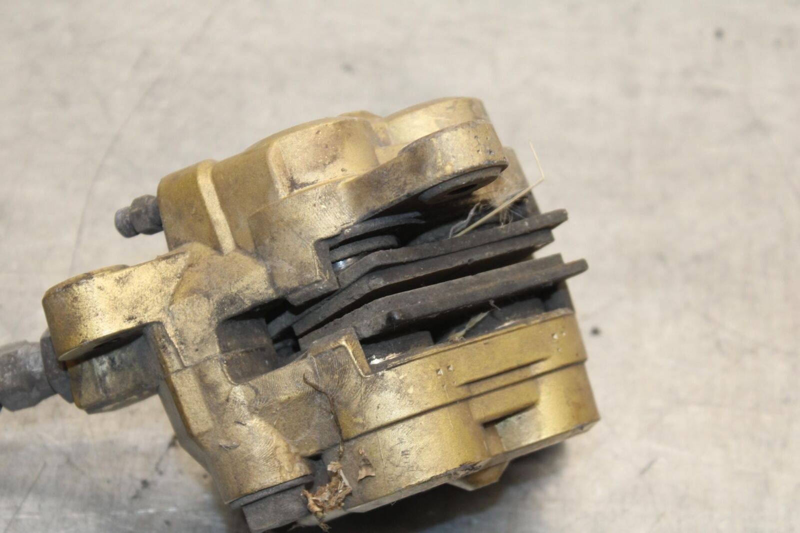 1988 Suzuki Katana 600 GSX600F  FRONT BRAKE CALIPER SET PAIR CALIPERS BB94