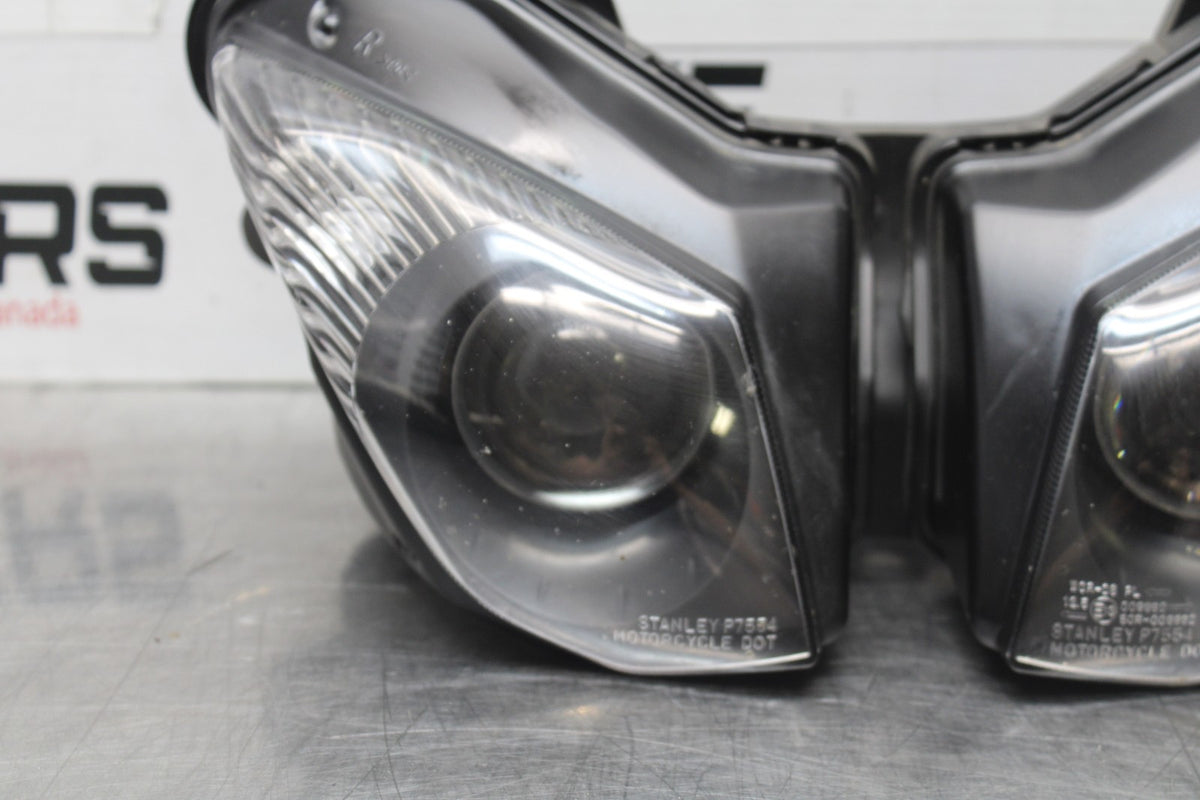 08 KAWASAKI NINJA ZX10R OEM FRONT HEADLIGHT HEAD LIGHT LAMP BB902