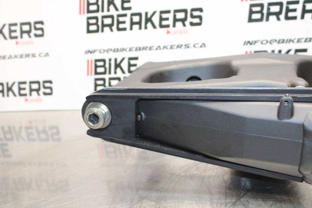 23-24 KAWASAKI NINJA ZX14R NEW!! REAR SWINGARM BACK SUSPENSION SWING ARM BB153