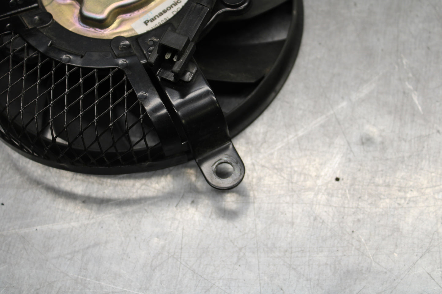 08-10 SUZUKI GSXR750 ENGINE RADIATOR COOLING FAN BB119