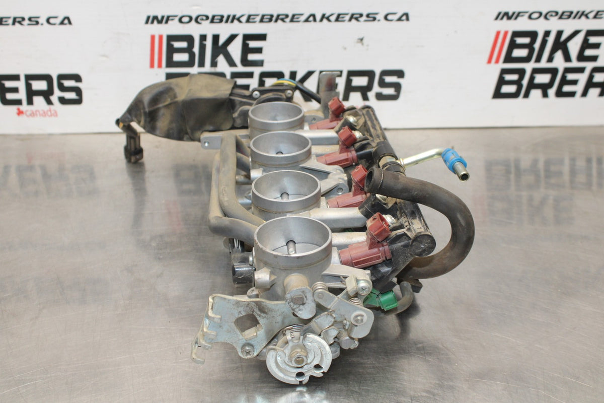 08-10 SUZUKI GSXR 600 MAIN FUEL INJECTORS / THROTTLE BODIES BB835