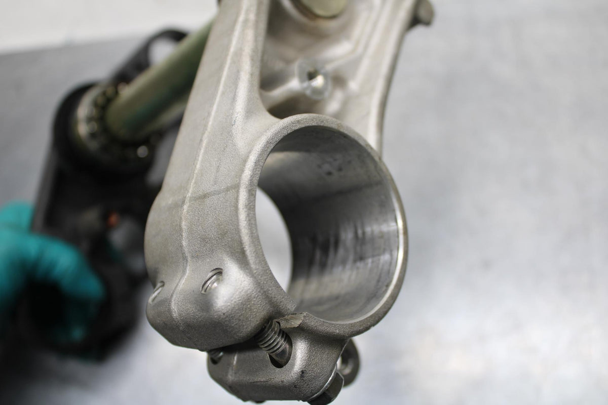 2009 to 2012 GSXR1000 FRONT LOWER AND UPPER TREES STEM BB582