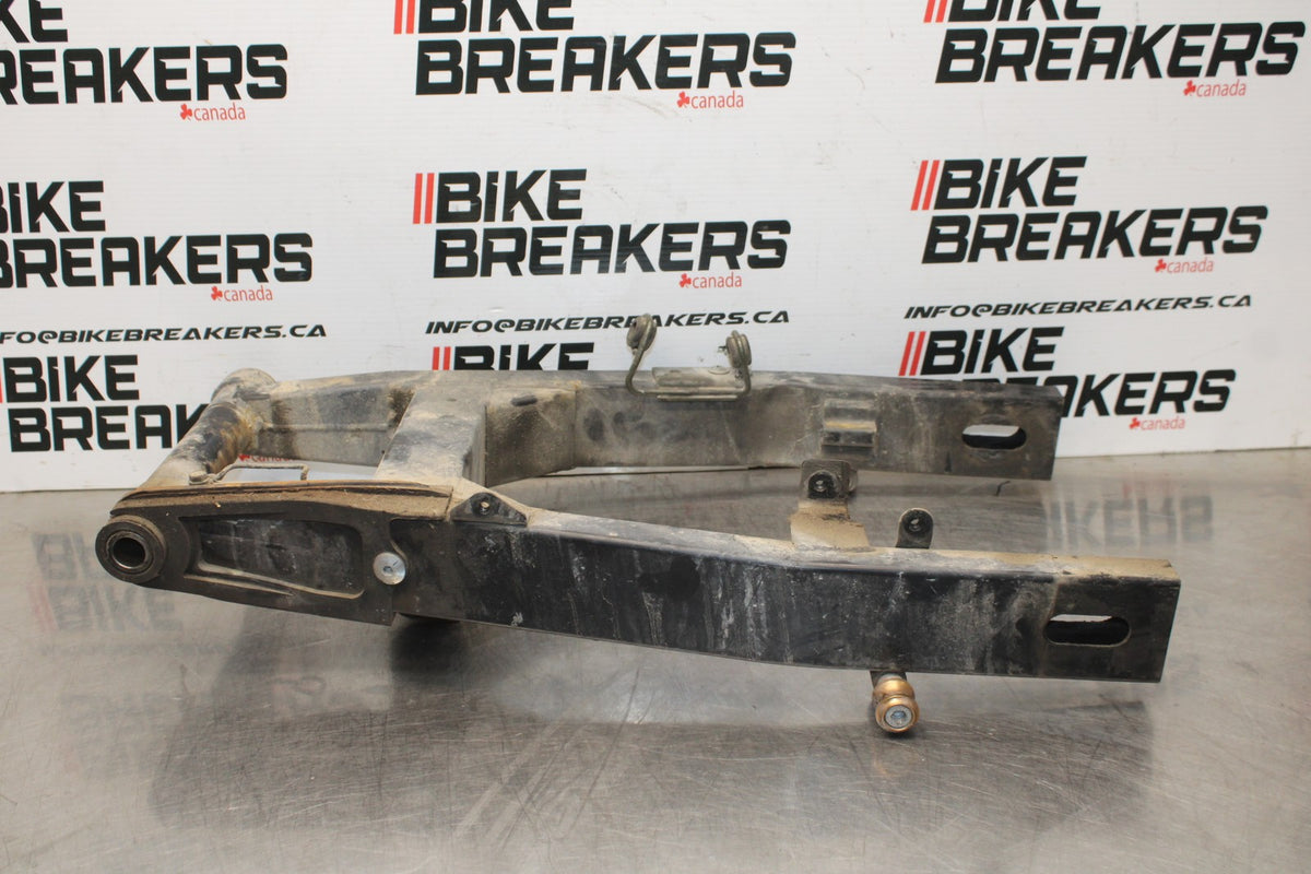 06 KAWASAKI Z750 REAR SWINGARM BACK SUSPENSION SWING ARM BB837