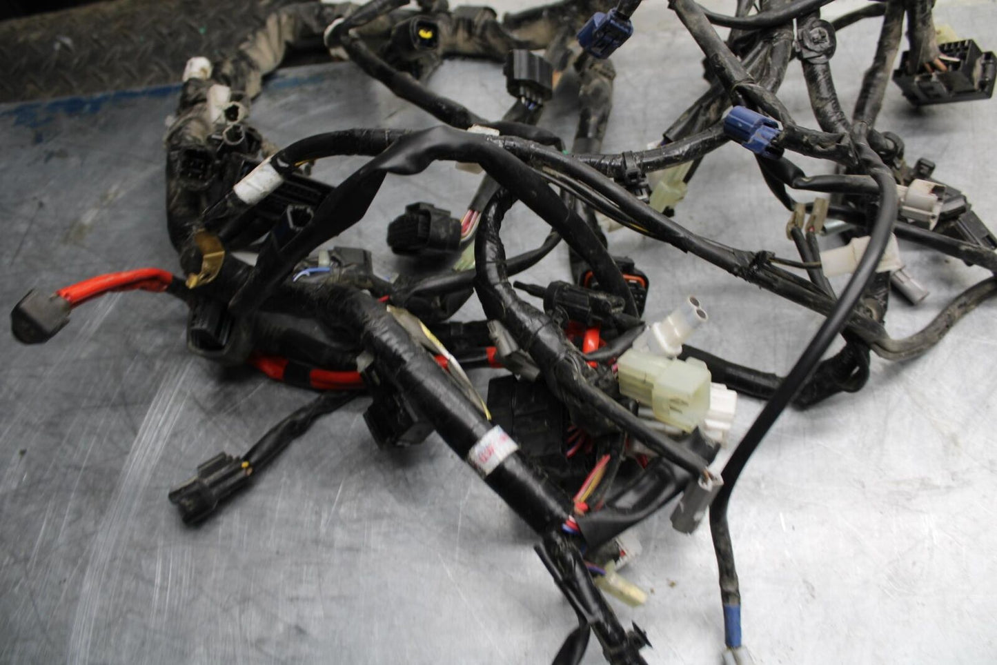 17-19 YAMAHA FZ09 MAIN ENGINE WIRING HARNESS MOTOR WIRE LOOM BB480