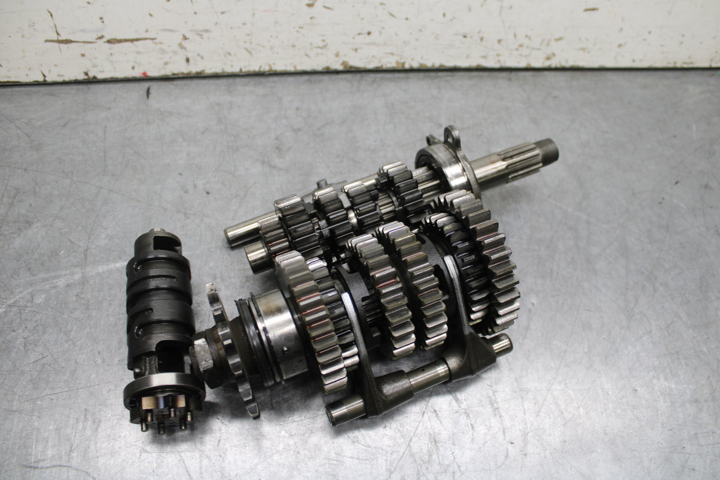 06 YAMAHA YZF R6 ENGINE MOTOR TRANSMISSION TRANNY GEARS BB716