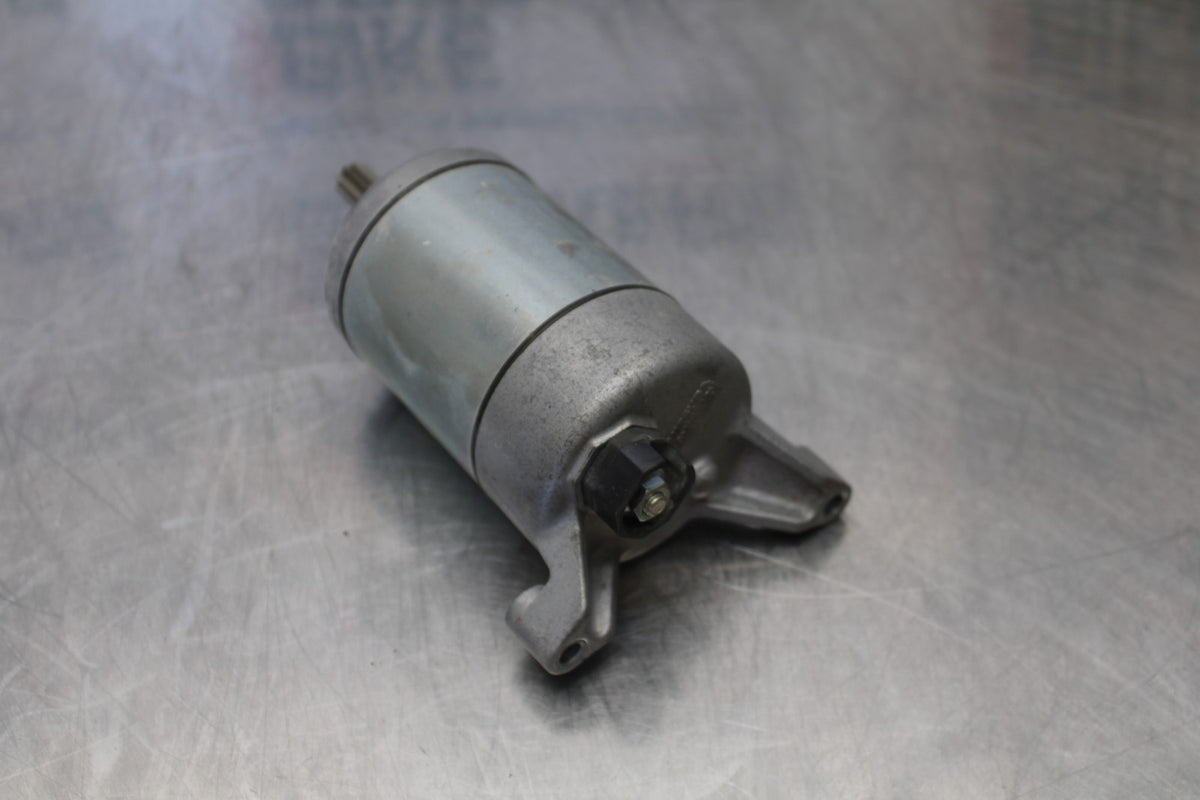 09 YAMAHA V STAR 950 ENGINE STARTING STARTER MOTOR -DC 12V BB172