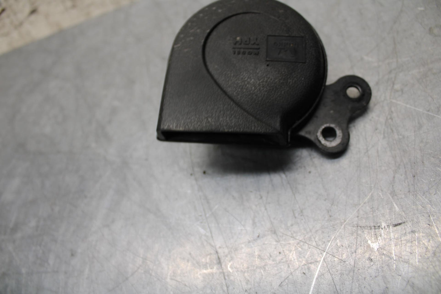 2005 Yamaha Road Star XV1700AM Midnight HORN SIGNAL 4WM-83371-00-00 BB571