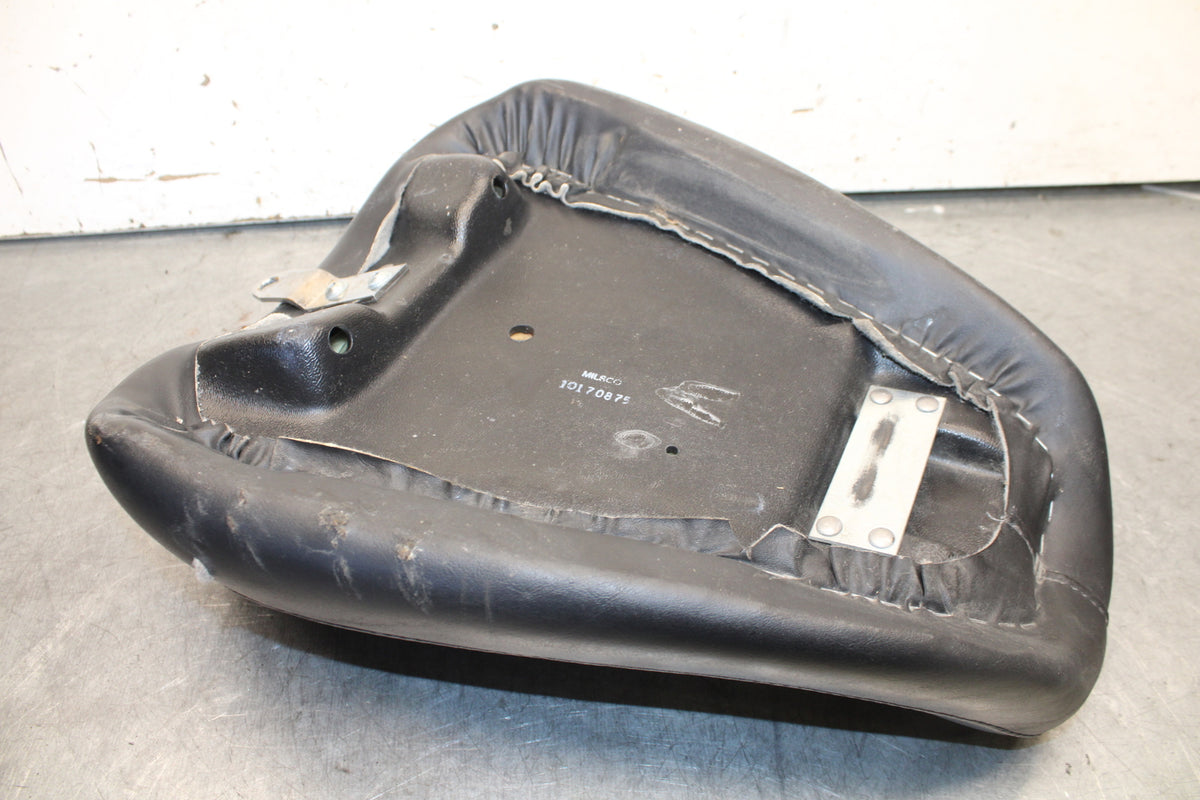04-16 HARLEY-DAVIDSON SPORTSTER 883 FRONT DRIVERS SEAT BB680