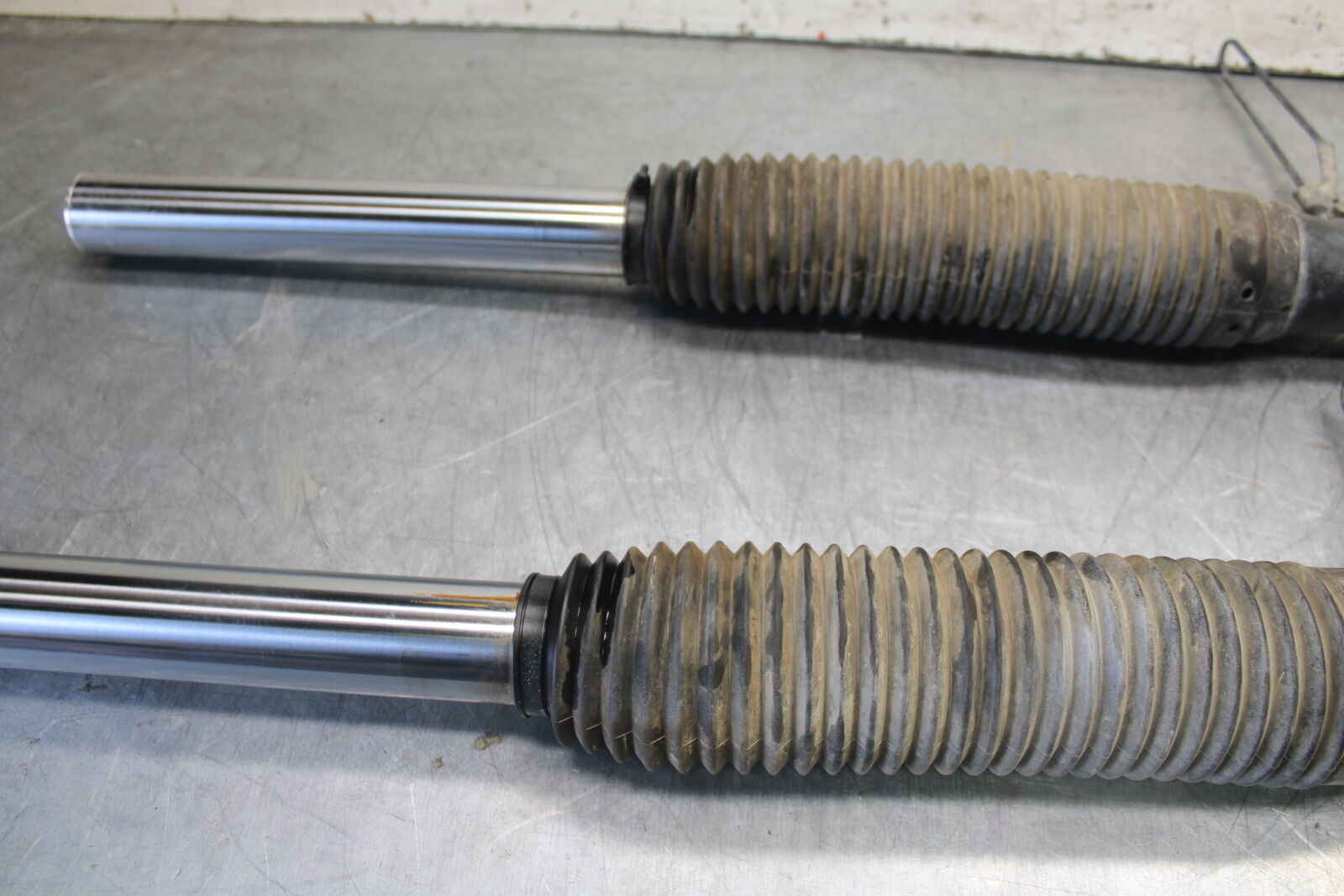 08-18 KAWASAKI KLR650 FRONT FORKS SHOCK SUSPENSION SET PAIR BB707