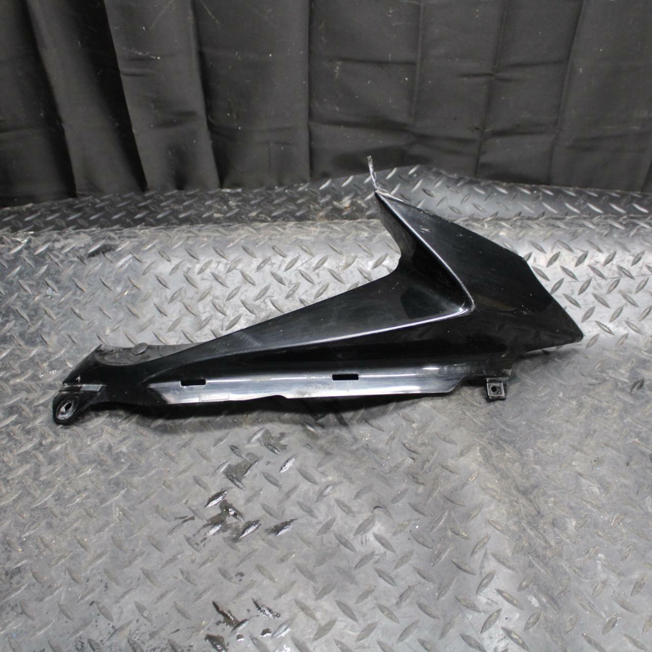 08-09 SUZUKI GSXR600 RIGHT FRONT DUCT COVER PANEL COWL 94672-37H00-YKV BB204