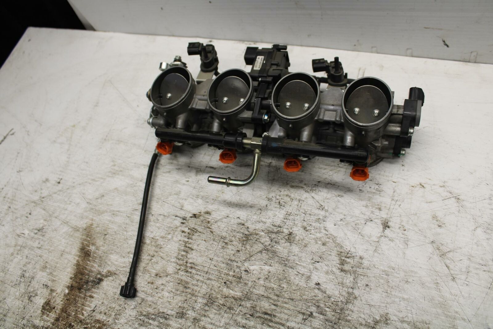 13-18 KAWASAKI NINJA ZX6R MAIN FUEL INJECTORS / THROTTLE BODIES BB311